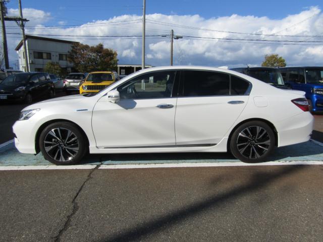 ホンダ アコードハイブリッド   新潟県の詳細画像 その5
