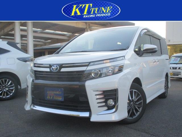 トヨタ ヴォクシー 2.0 ZS  香川県