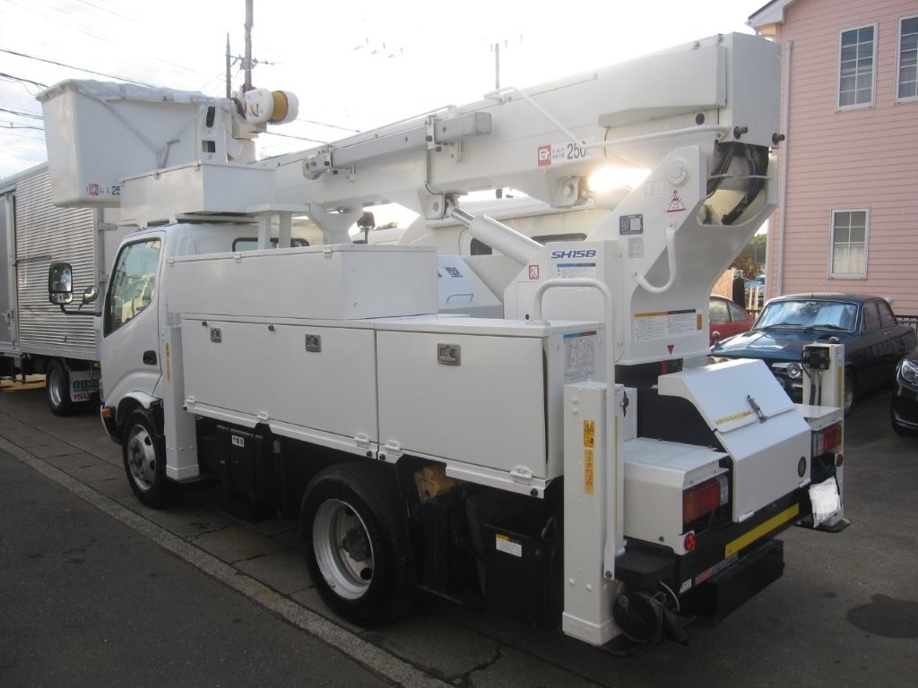 日野自動車 デュトロ   神奈川県の詳細画像 その3