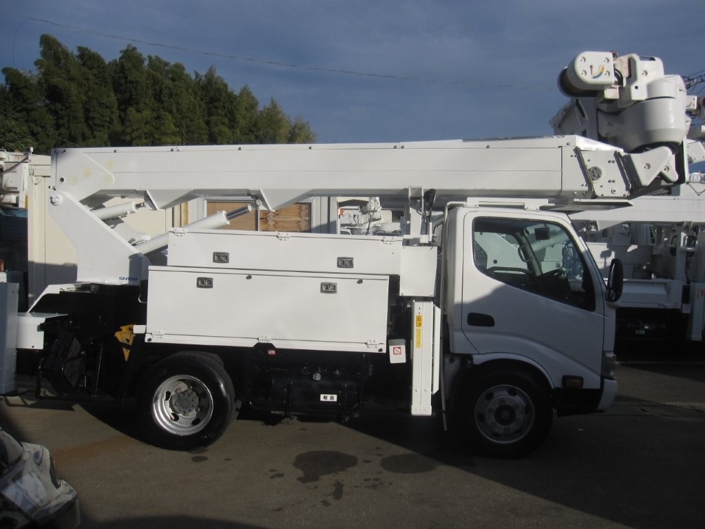 日野自動車 デュトロ   神奈川県の詳細画像 その7