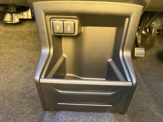 スズキ クロスビー   愛知県の詳細画像 その7