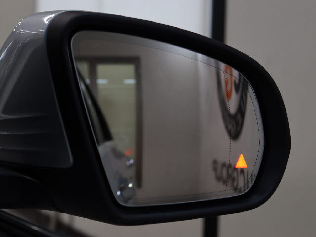 メルセデス・ベンツ Cクラス   東京都の詳細画像 その9