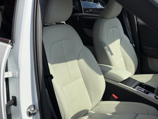 ボルボ XC40   愛媛県の詳細画像 その8