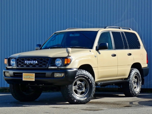 トヨタ ランドクルーザー200   愛知県