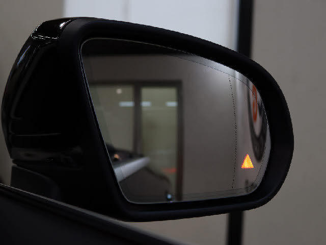 メルセデス・ベンツ Cクラス   東京都の詳細画像 その9