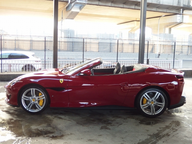 フェラーリ ポルトフィーノ   大阪府の詳細画像 その9