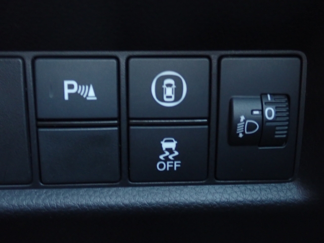 ホンダ&nbsp;フィット&nbsp;1.3 ベーシック&nbsp;&nbsp;福岡県の詳細画像&nbsp;その7