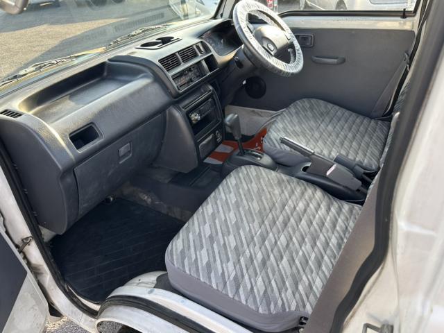 ダイハツ ハイゼットトラック   愛媛県の詳細画像 その9