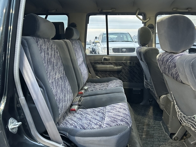 トヨタ ランドクルーザープラド   埼玉県の詳細画像 その8