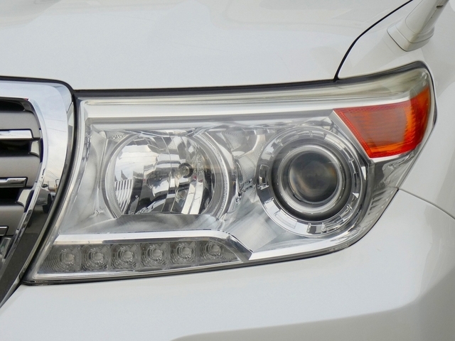 トヨタ ランドクルーザー200   愛知県の詳細画像 その7