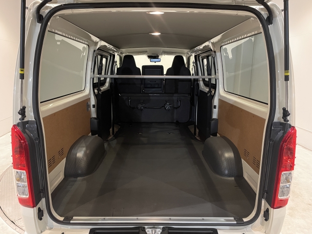トヨタ ハイエースバン   福岡県の詳細画像 その6
