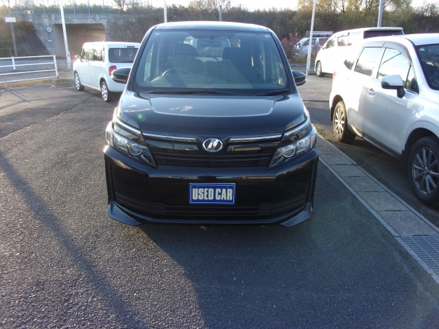 トヨタ ヴォクシー 2.0 X  青森県の詳細画像 その4