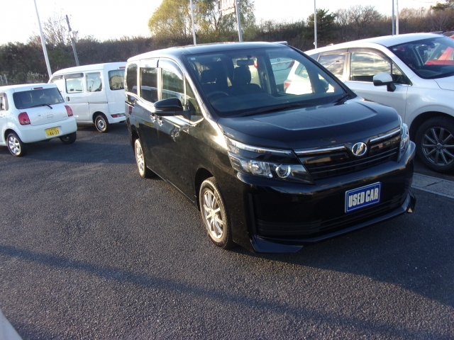 トヨタ ヴォクシー 2.0 X  青森県の詳細画像 その5