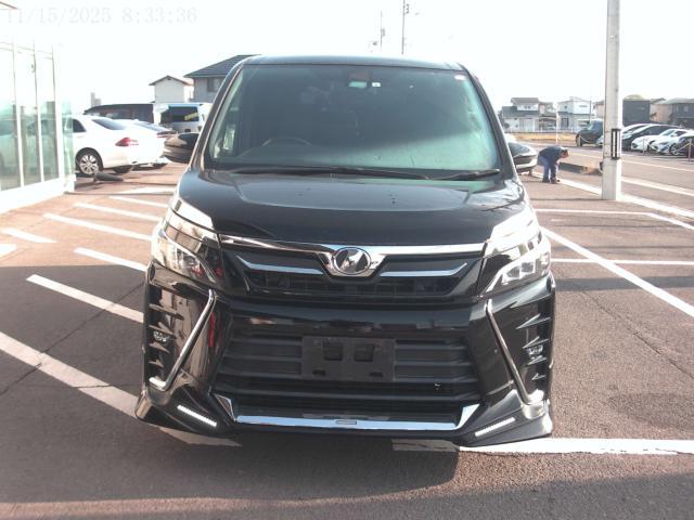トヨタ ヴォクシー 2.0 ZS  香川県の詳細画像 その3
