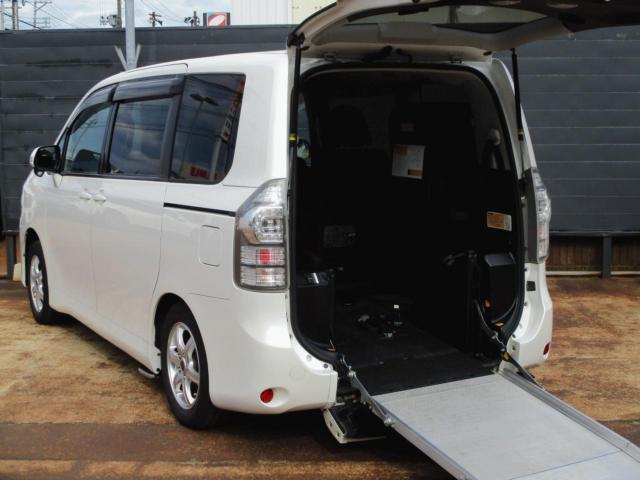トヨタ&nbsp;ヴォクシー&nbsp;2.0 X Lエディション&nbsp;&nbsp;新潟県