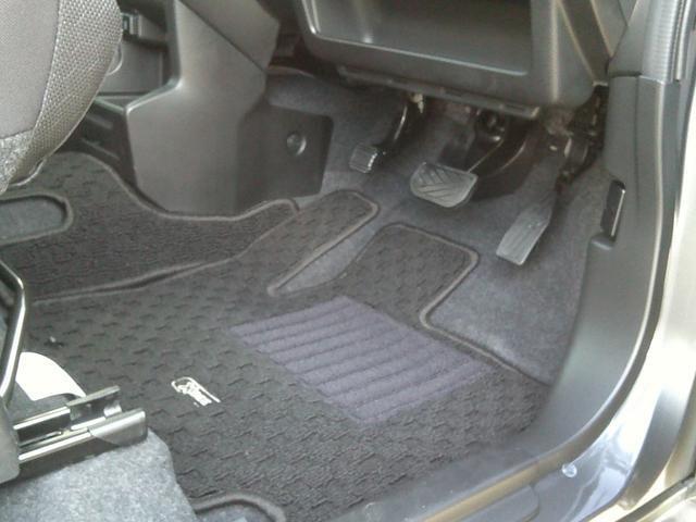 スズキ クロスビー   千葉県の詳細画像 その9