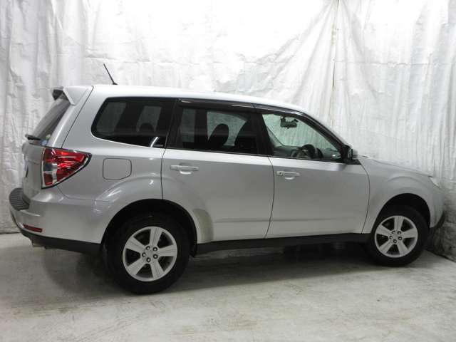 スバル フォレスター 2.0 XS 4WD  新潟県の詳細画像 その8