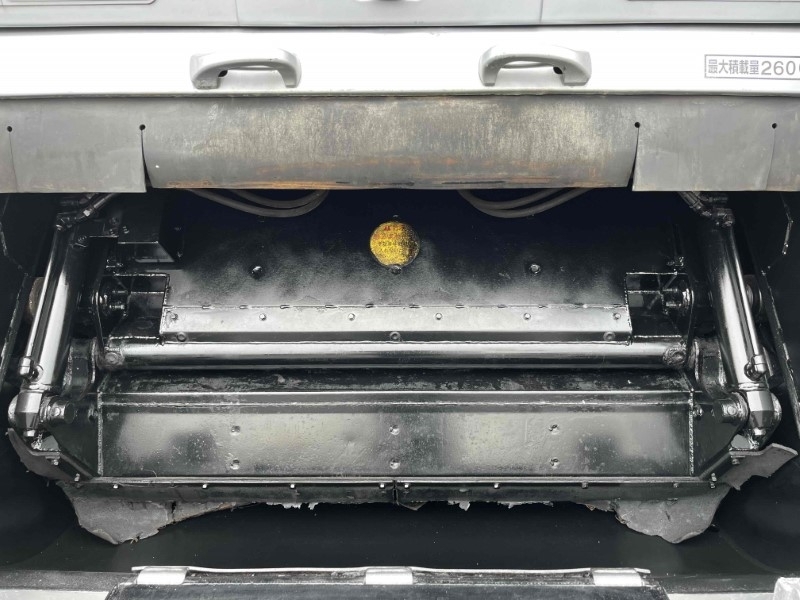 三菱 キャンター   神奈川県の詳細画像 その8