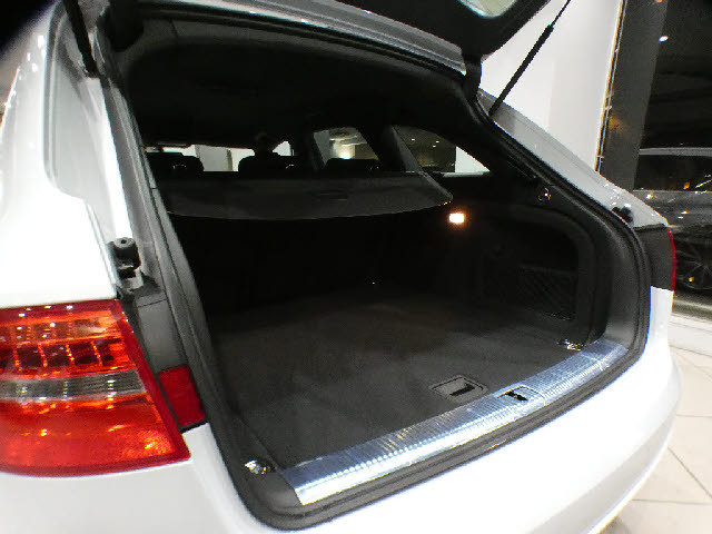 アウディ RS4   神奈川県の詳細画像 その8