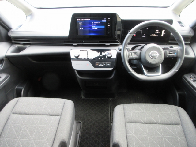 日産 セレナ 2.0 XV  秋田県の詳細画像 その2