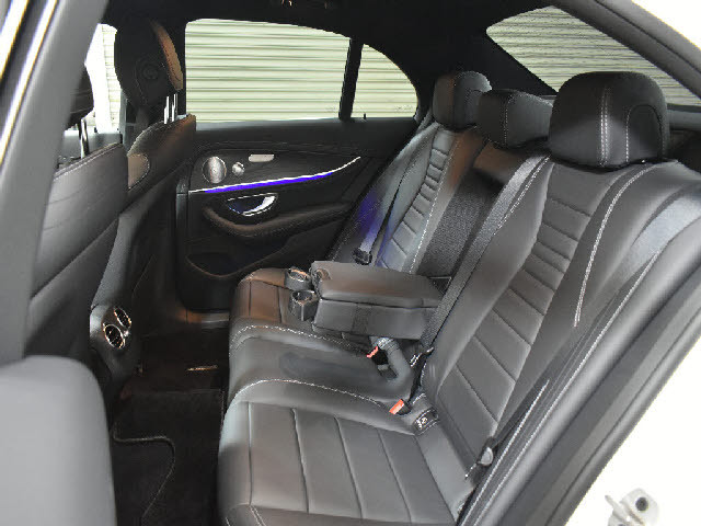 メルセデス・ベンツ Eクラス   千葉県の詳細画像 その9