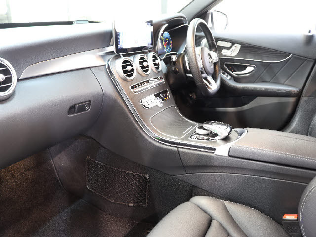 メルセデス・ベンツ Cクラスワゴン C200 アバンギャルド AMGライン  東京都の詳細画像 その2