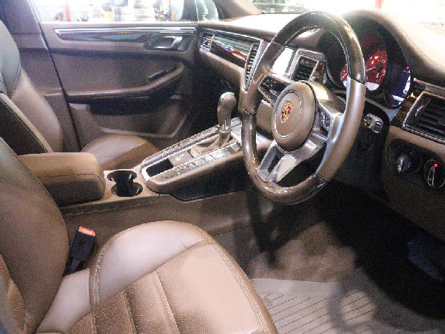 ポルシェ マカン   埼玉県の詳細画像 その7