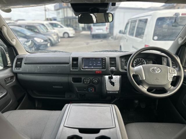 トヨタ ハイエースバン 2.0 DX ロング  福岡県の詳細画像 その2