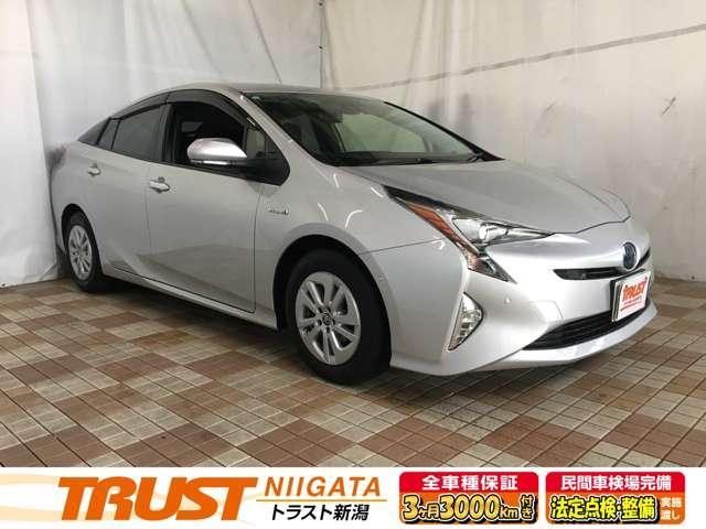 トヨタ プリウス   新潟県