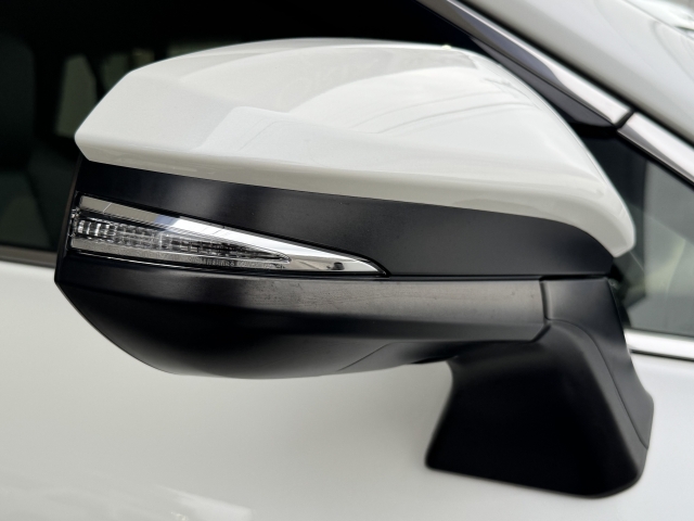 トヨタ ハリアーハイブリッド   沖縄県の詳細画像 その7