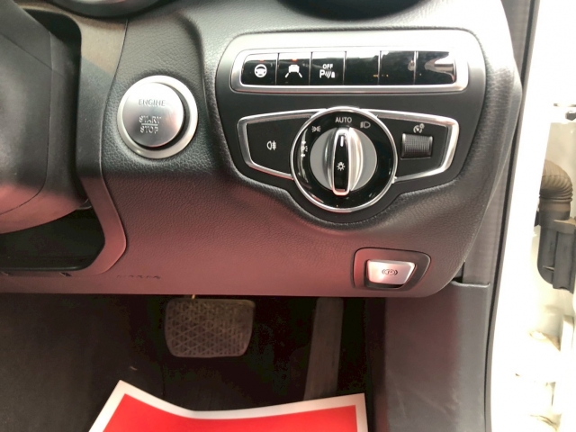 メルセデス・ベンツ Cクラス C180 アバンギャルド  埼玉県の詳細画像 その9