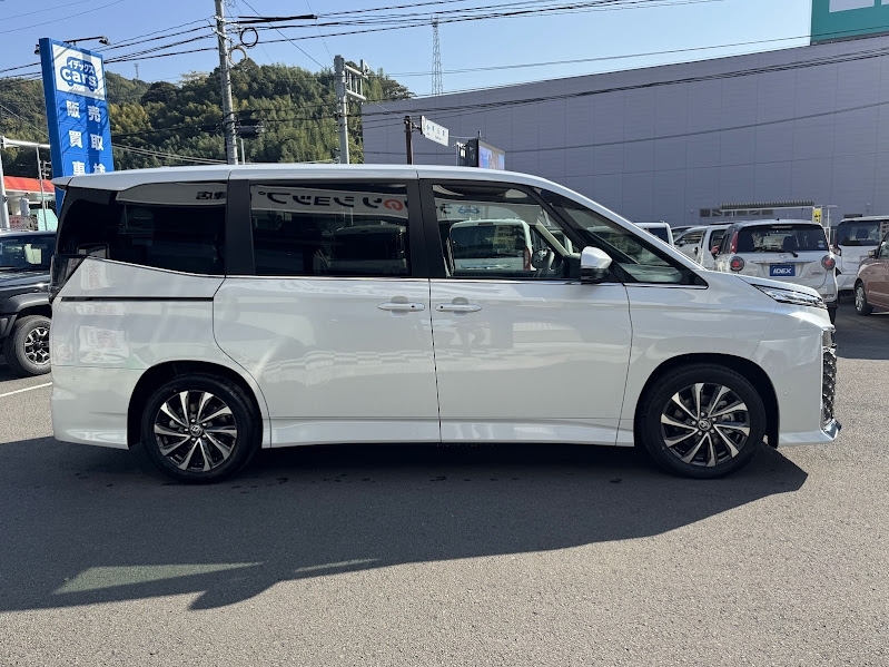 トヨタ ヴォクシー 2.0 S-Z  長崎県の詳細画像 その5