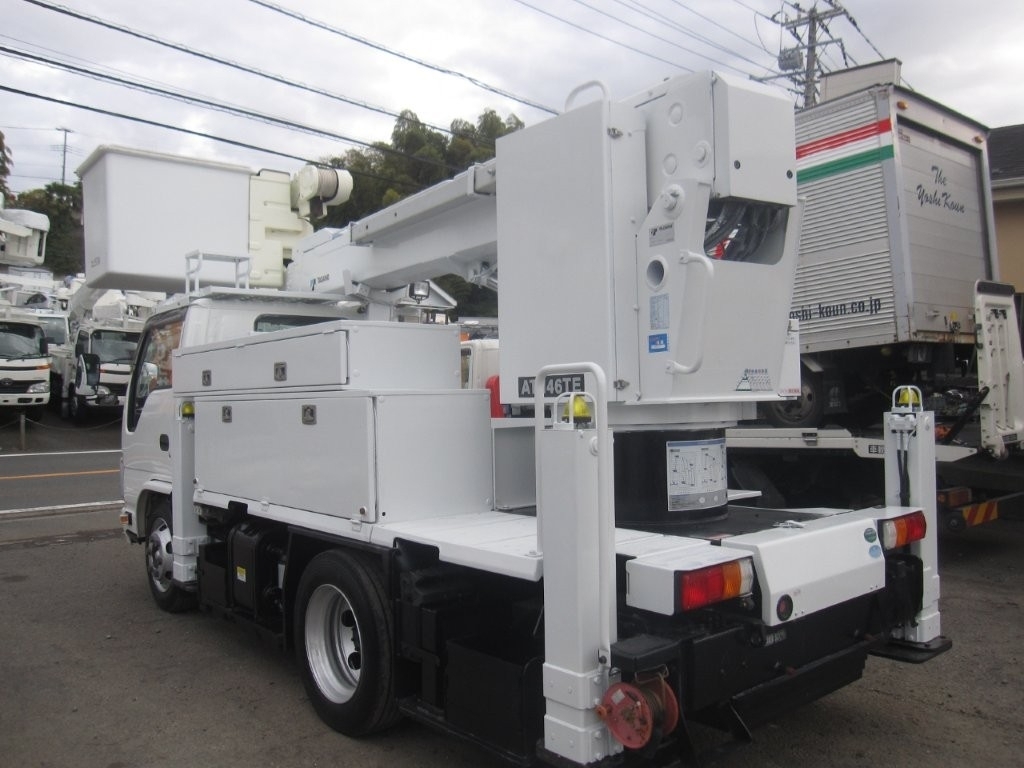 いすゞ エルフ   神奈川県の詳細画像 その3