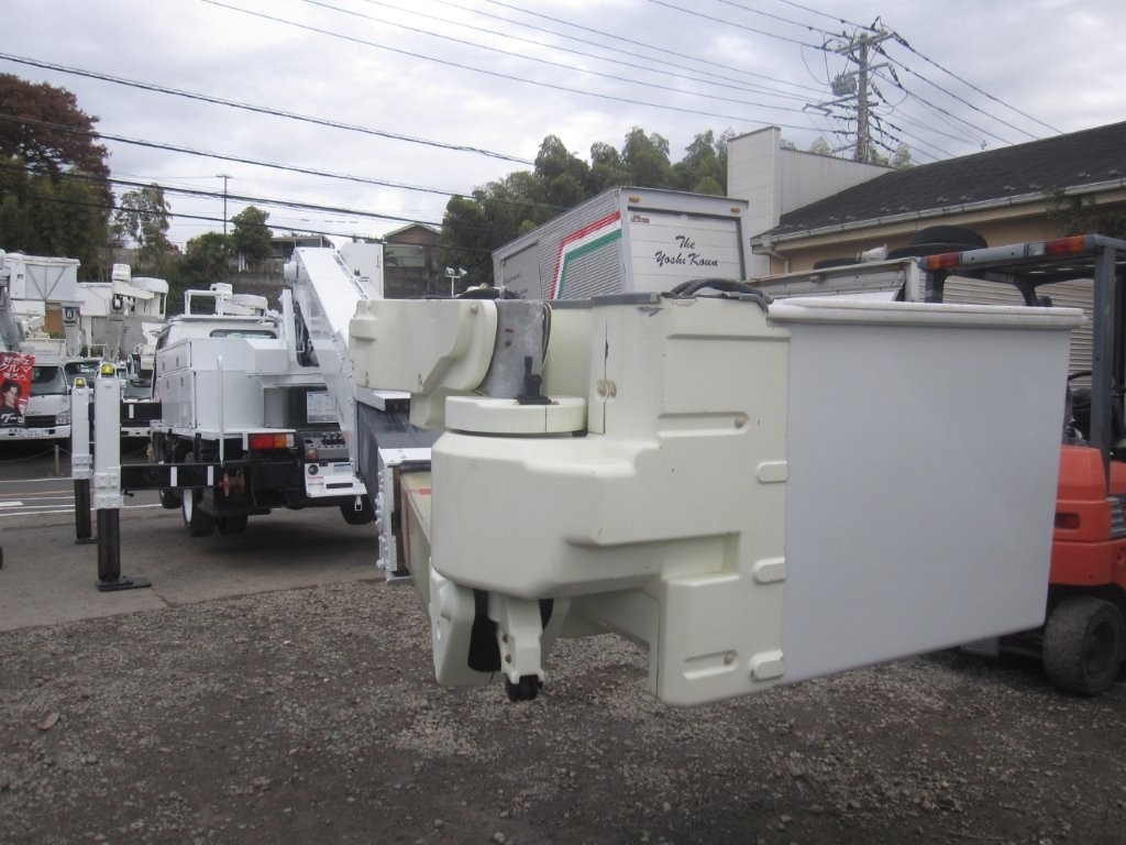 いすゞ エルフ   神奈川県の詳細画像 その8