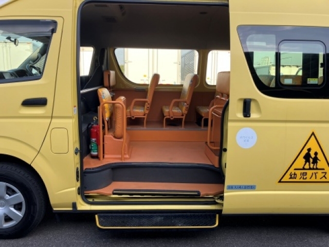 トヨタ ハイエースコミューター   愛知県の詳細画像 その7