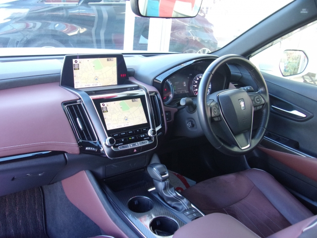 トヨタ クラウンハイブリッド   埼玉県の詳細画像 その2