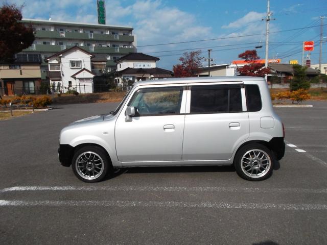 スズキ アルトラパン   愛媛県の詳細画像 その9