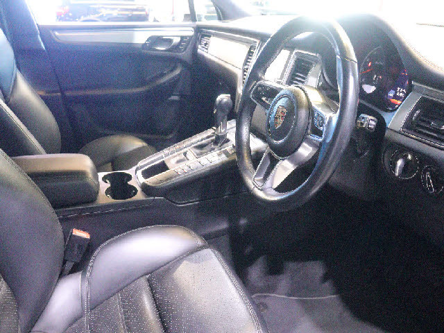 ポルシェ マカン   埼玉県の詳細画像 その7