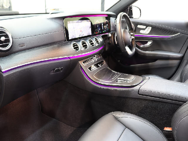 メルセデス・ベンツ Eクラスワゴン   東京都の詳細画像 その2