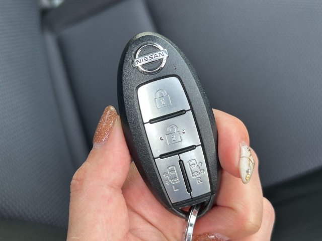 日産 セレナ 2.0 XV  福岡県の詳細画像 その5