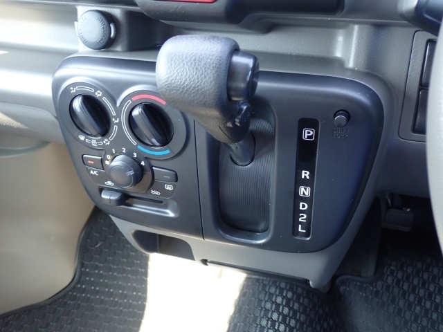 スズキ エブリイ   福岡県の詳細画像 その7