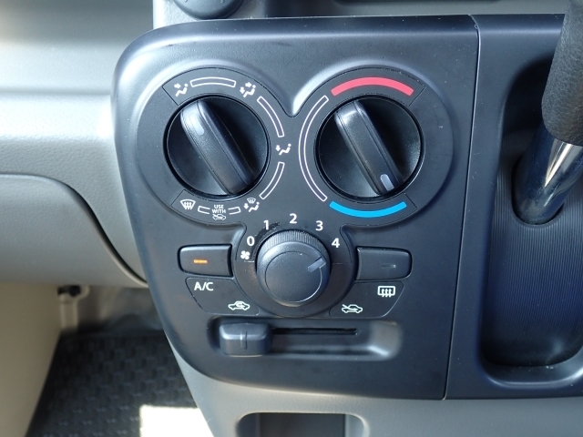 スズキ エブリイ   福岡県の詳細画像 その8