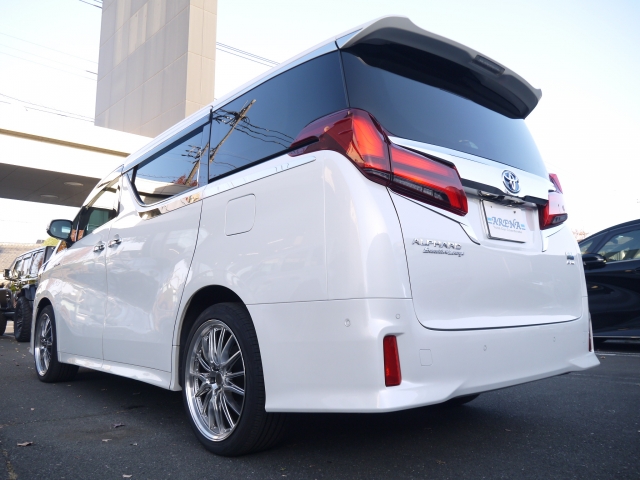 トヨタ アルファードハイブリッド   東京都の詳細画像 その3