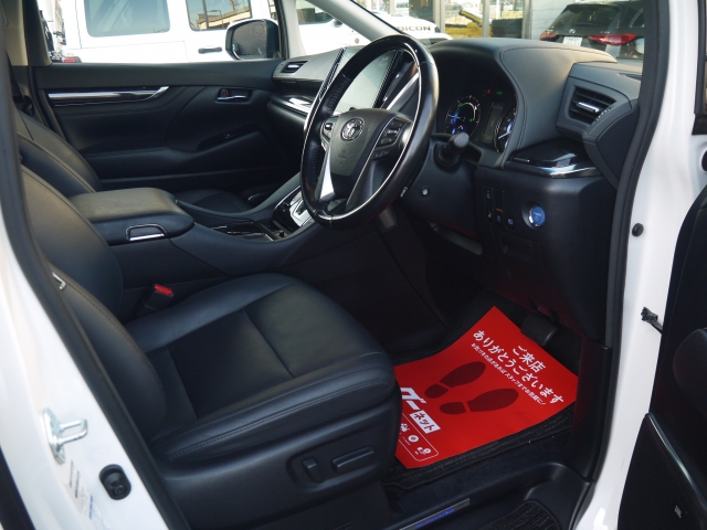 トヨタ アルファードハイブリッド   東京都の詳細画像 その4