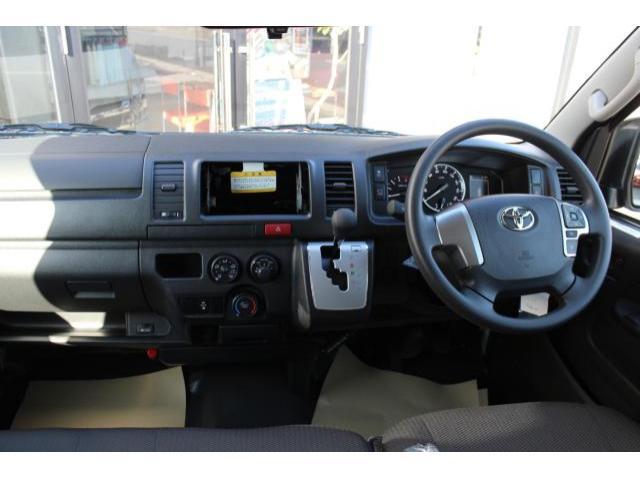 トヨタ ハイエースバン   香川県の詳細画像 その2