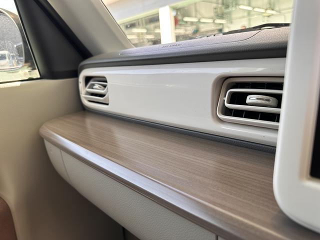 スズキ アルトラパン   三重県の詳細画像 その4