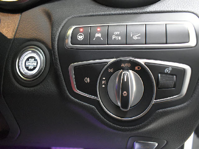 メルセデス・ベンツ Cクラス   千葉県の詳細画像 その4