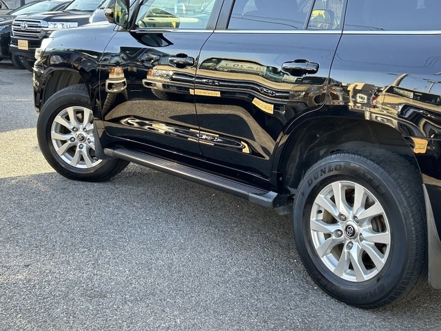 トヨタ ランドクルーザー200   埼玉県の詳細画像 その6