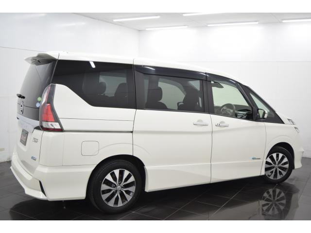 日産&nbsp;セレナ&nbsp;2.0 B&nbsp;&nbsp;千葉県の詳細画像&nbsp;その4