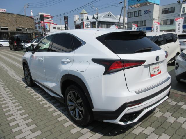 レクサス NX 300h Fスポーツ  愛媛県の詳細画像 その7